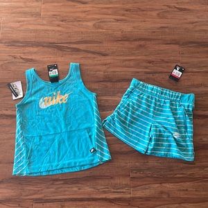 NWT Girl’s Nike casual set
